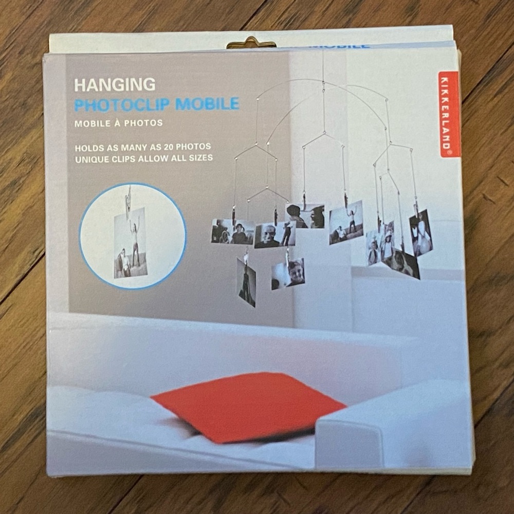 Kikkerland hanging photoclip mobile NWOT